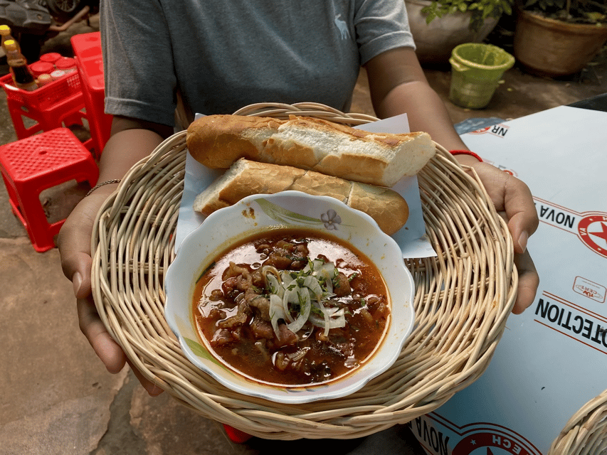 Siem Reap: Breakfast City Walking Tour