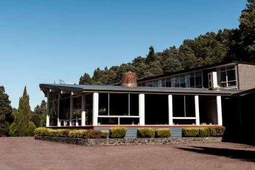 Silver Hills Motel - Key Points