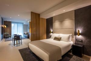 SKYE Suites Sydney - Key Points