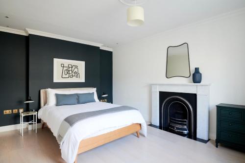 Sonder Kensington Town House - Key Points