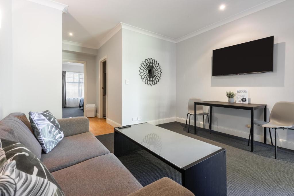 Best Hotels In Old Reynella