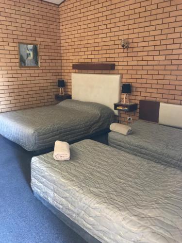 Stockman Motor Inn - About Your Stay