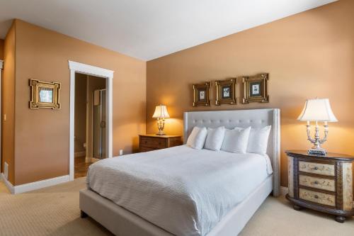 Summer Creek Inn - About Your Stay