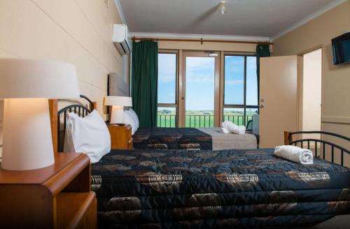 Tailem Bend Riverside Hotel - Hotel Overview
