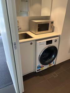 Tashas Apartments on Warwick - Key Points