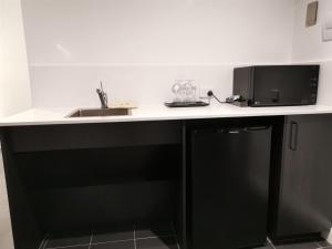 The Abbey Motel Goulburn - About Your Stay