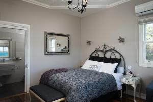 The Ark Stanley Luxury Bed and Breakfast - Key Points