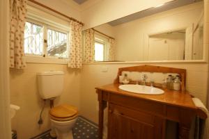 The Carriages Boutique Hotel and Vineyard - About Your Stay