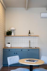 The Clovercrest Hotel Motel - About Your Stay