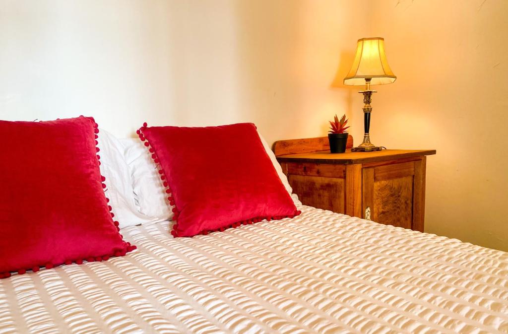 The Coorow Hotel - About Your Stay
