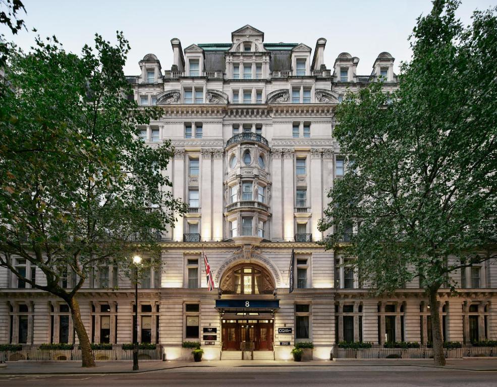 The Grand at Trafalgar Square Review