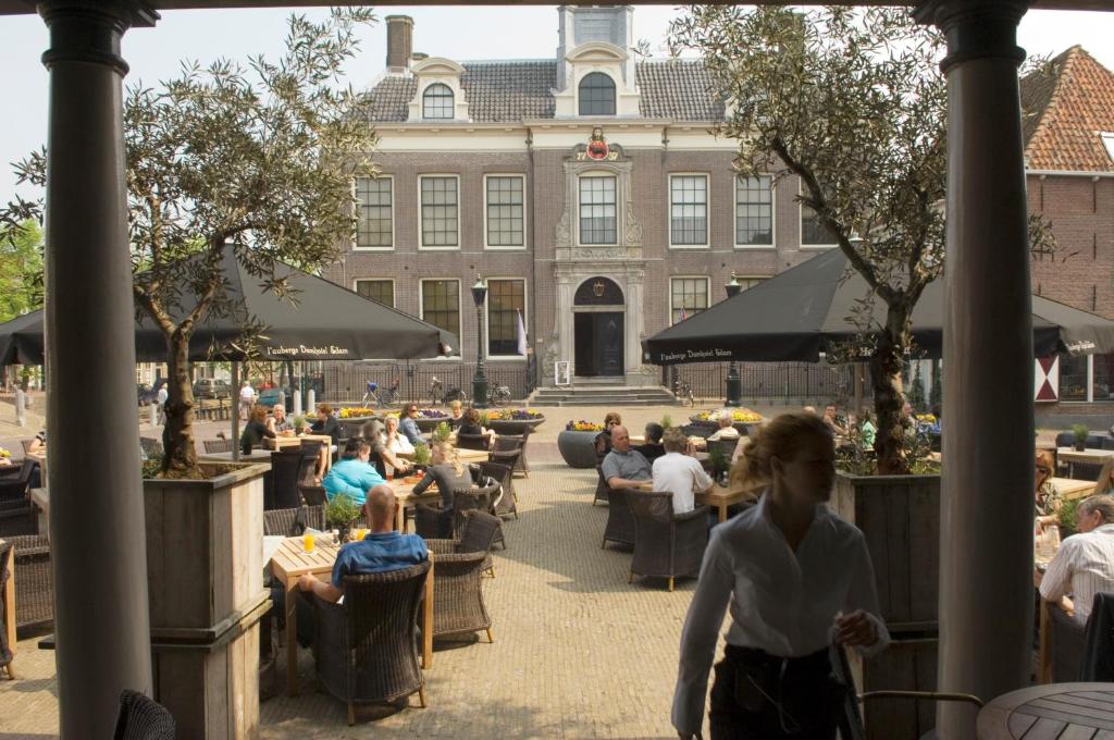 The Inn Damhotel - About Your Stay