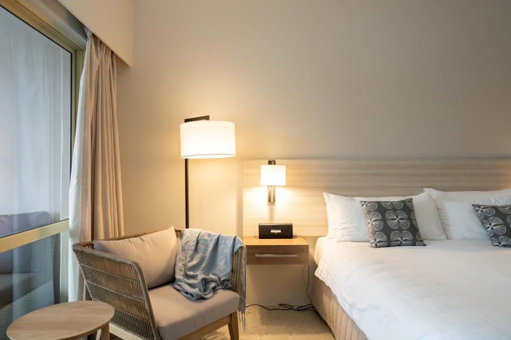 The Marina Hotel - Mindarie Review