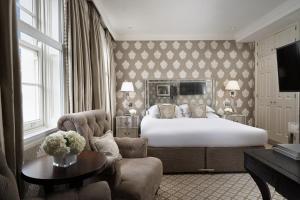 The Montague On The Gardens - Key Points