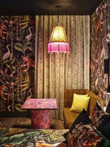 The Motley Hotel - Key Points