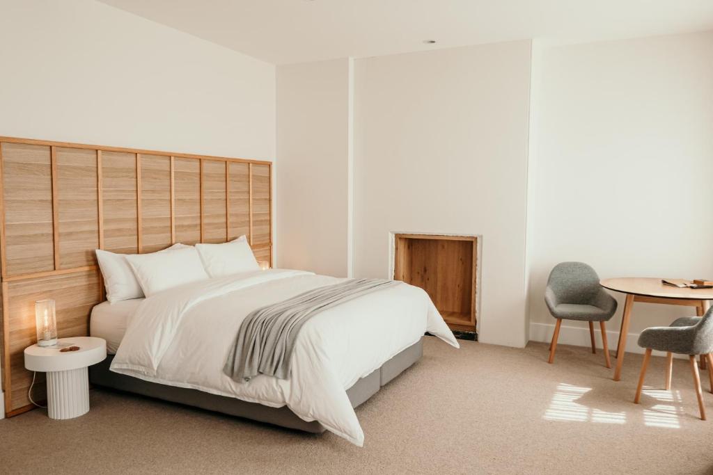 The Oak & Anchor Hotel Review