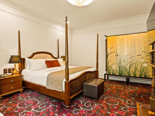 The Terrace Hotel - Key Points