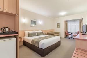 The Waverley International Hotel - Key Points