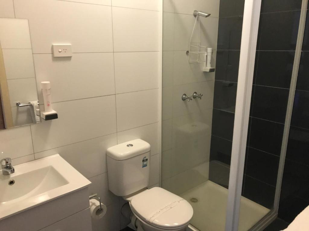 The Wharf Hotel Review