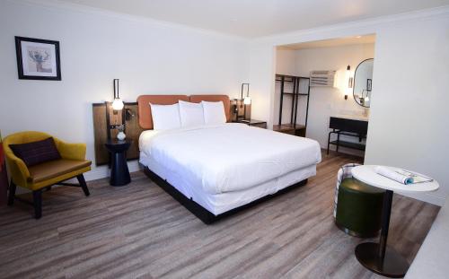 The Woodrose- NEWLY RENOVATED - About Your Stay
