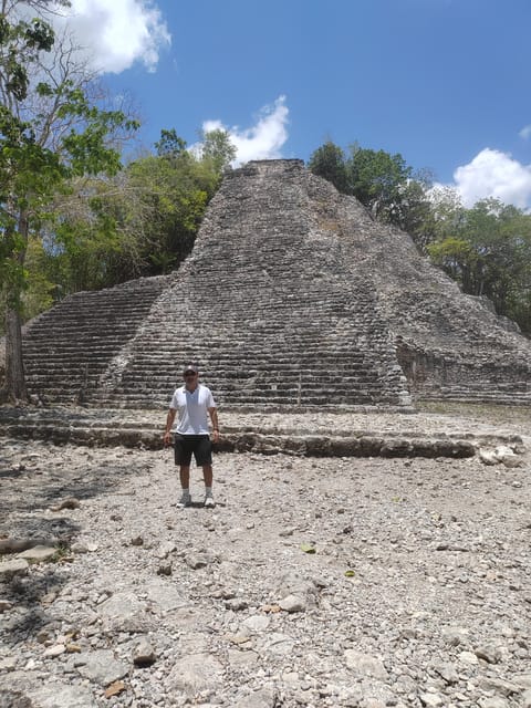 TRANSPORTATION FROM CANCUN INTERNATIONAL AIRPORT TO CANCUN HOTEL ZONE
