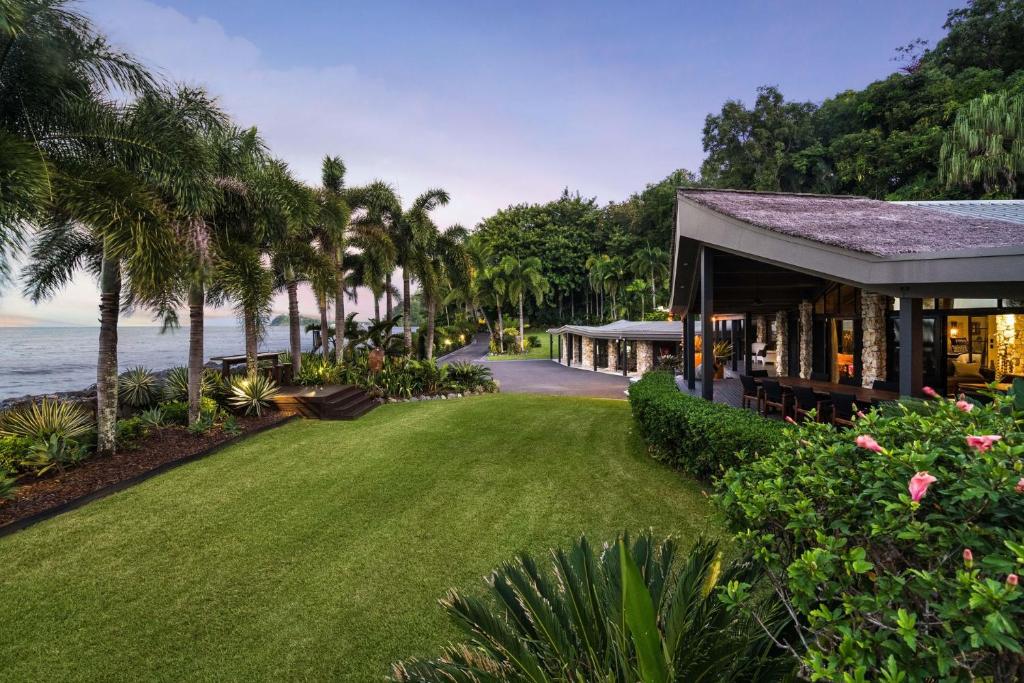 Trinity Beach Palace Luxury Estate by Belle Escapes Review