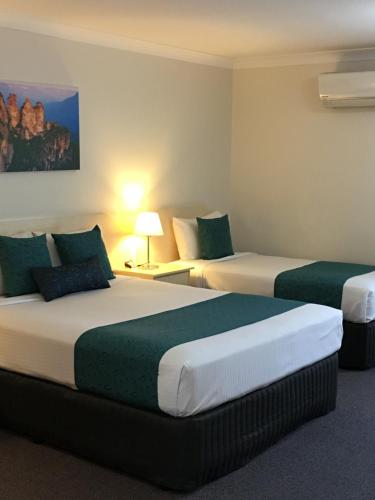 Tuckerbox Motor Inn - About Your Stay