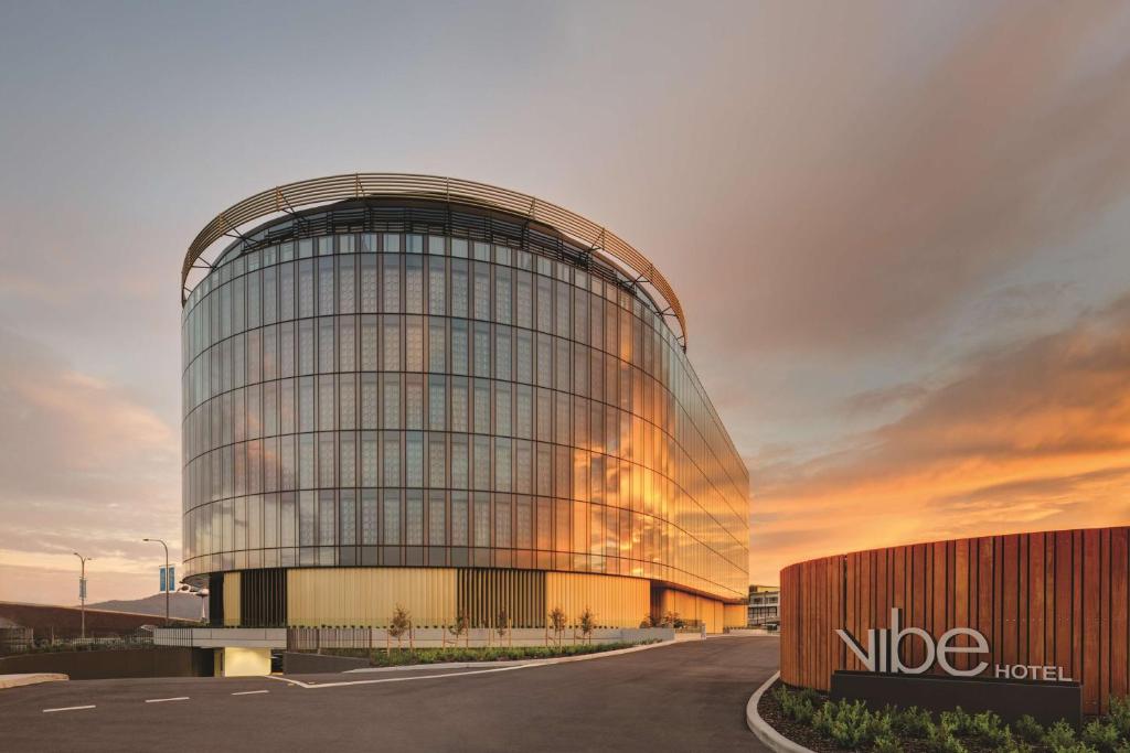 Vibe Hotel Canberra Review