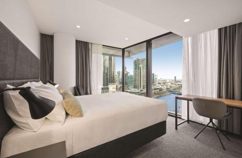 Vibe Hotel Melbourne - Key Points