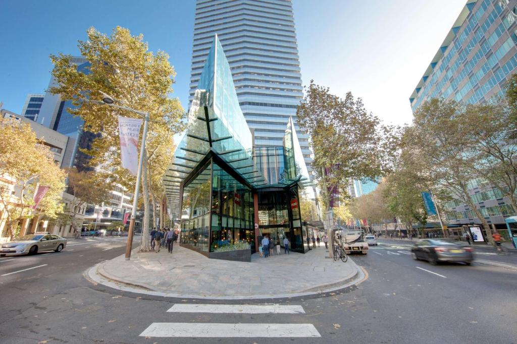 Vibe Hotel North Sydney Review