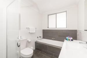 Wallsend on Longworth - About Your Stay