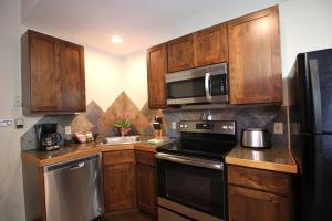 Woodlands on Fall River - About Your Stay