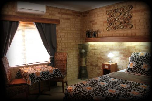 Yorks Boutique Motel - About Your Stay
