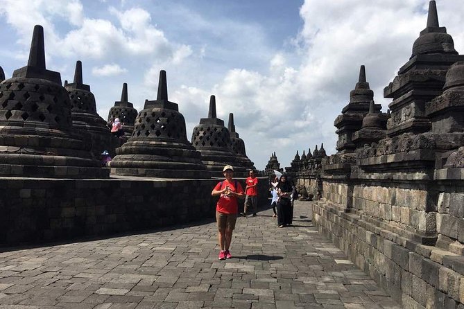 1-Day Yogyakarta Borobudur Prambanan - PRIVATE Tour With GUIDE