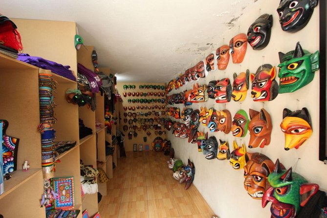 17- Day Private Tour – Ecuador Colorful – Hotels Comfort Style