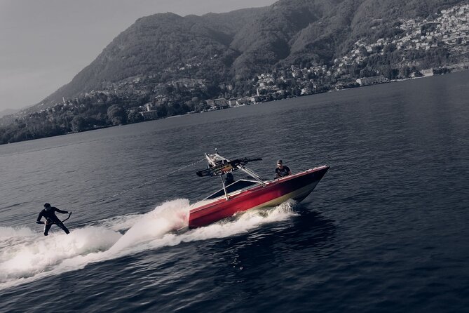 1H Wakeboard and Wakesurf on Lake Como With Mastercraft Boat