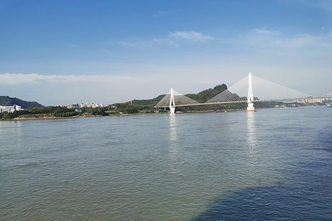 2-Day to Xiling Gorge in Yichang From Wuhan by Bullet Train