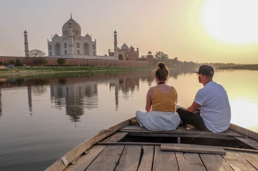 2 Days Agra and Jaipur Tour From Delhi by Car