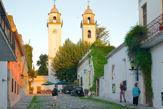 2-Days and 1 Night Visiting Colonia and Montevideo - About the Tour