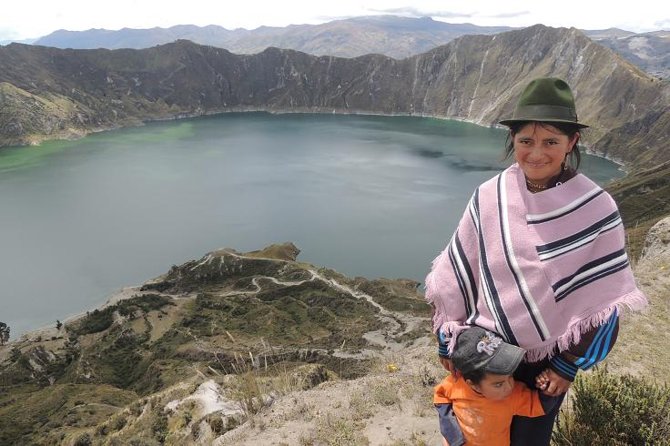 2-Days Avenue of the Volcanoes Adventure