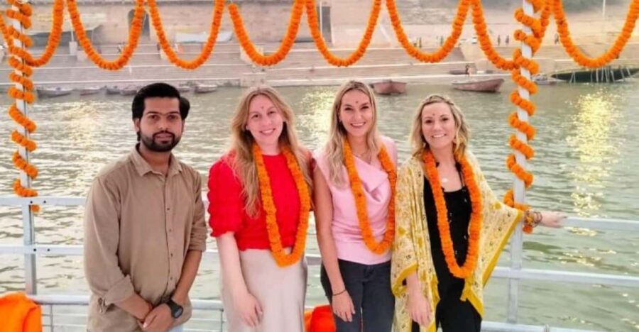 2 Days : Varanasi Private Guided Tour With Airport Pickup - Overview and Pricing