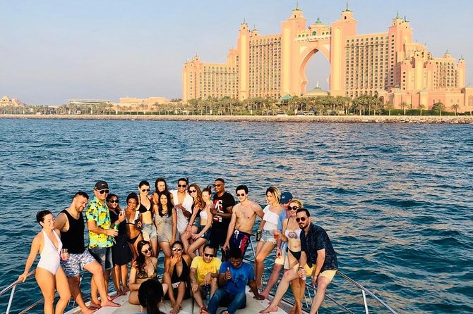 2 Hour Yacht Tour Around Palm Island - Tour Overview