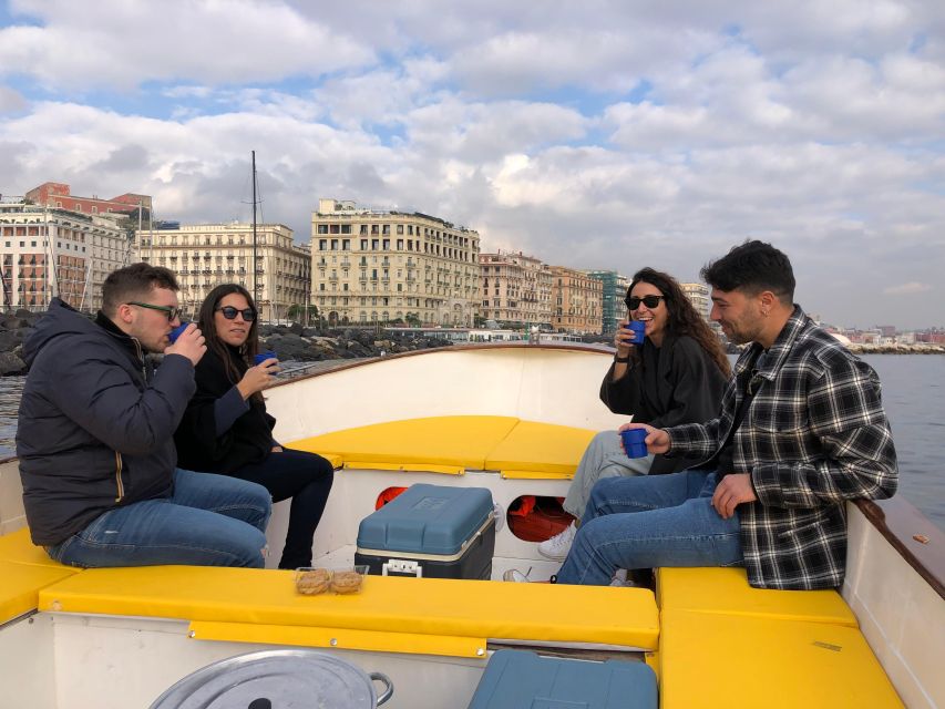 2 Hours Castel Dellovo Tour by Boat With Aperitif