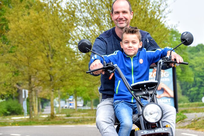 2 Hours E Chopper Rental in Beuningen