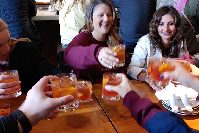2-Hours Roaring 20s Premium Cocktail Walking Tour