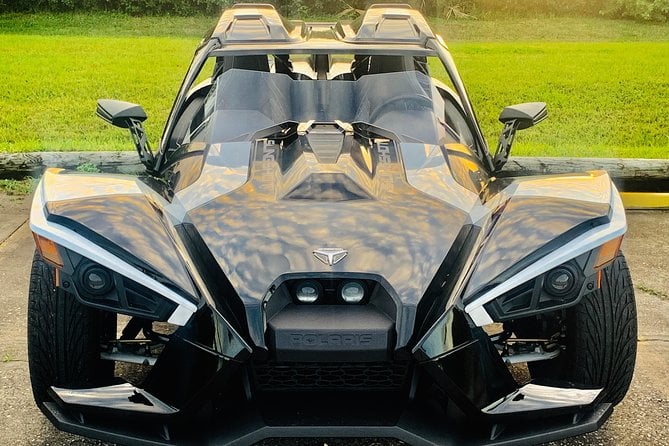 24-Hour Polaris Slingshot Deluxe Exploration Rental (For up to 2 People)