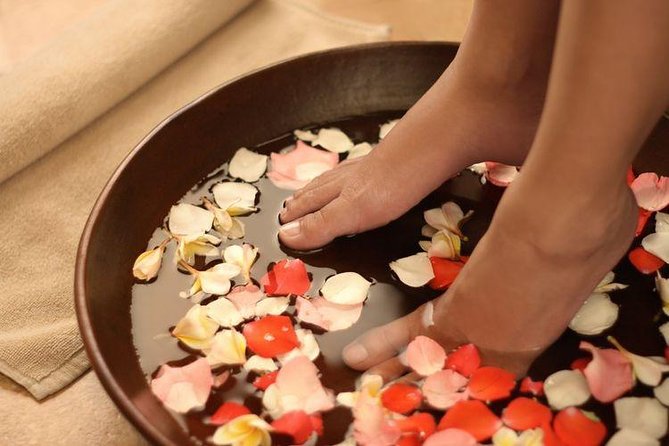 240 Minutes Romantic Healing Spa Treatment – Free Transfer