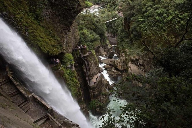 3-Day Private Tour to Quilotoa Lagoon & Baños De Agua Santa