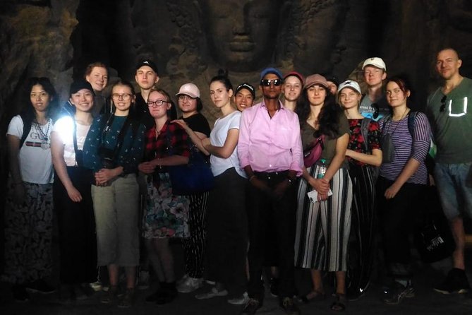 3 Days Complete Mumbai Tour Inclusive of Bollywood Studio Experience