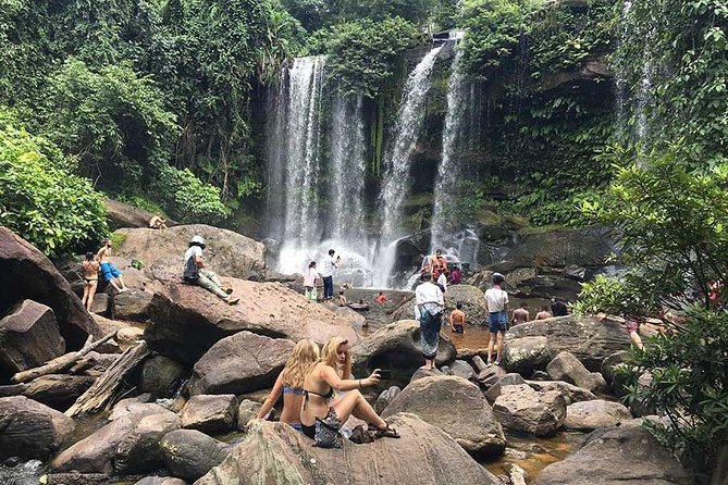 3-Days Private Tour Discover Angkor Wat ,1000 Linga Carving & Floating Village